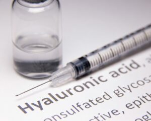 Injection d'acide hyaluronique à Mougins : on vous guide