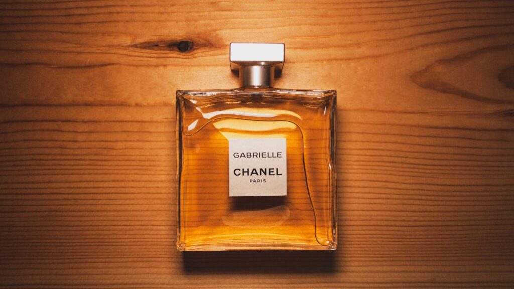Flacon du Gabrielle de chez Chanel 