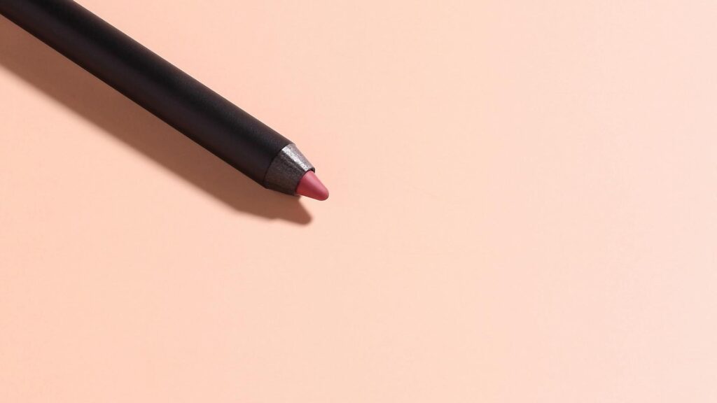 lip liner